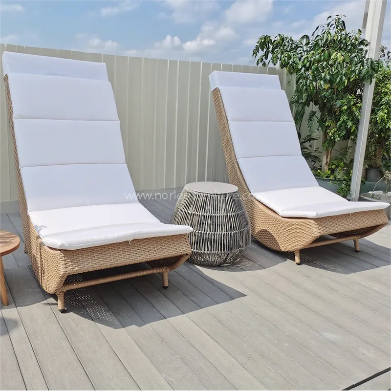 Venkovní volný čas hliníkový rám PE Rattan Sun Lounger